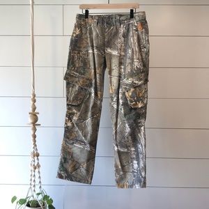 SHE outdoor utility camo pants.